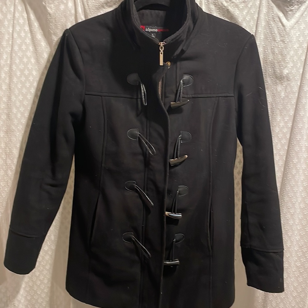 Women’s classic pea coat